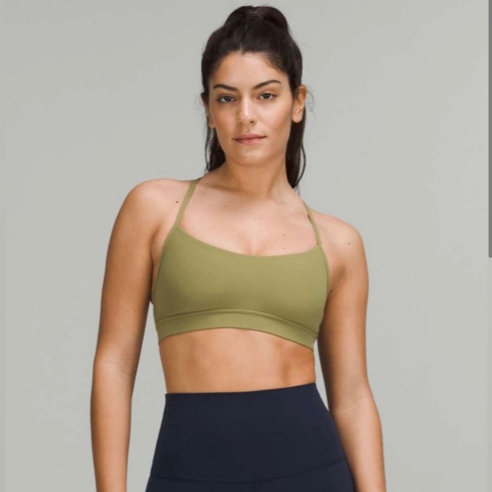 NWT, Lululemon, Flow Y Bra Nulu Light Support, A–C Cups, Size 6